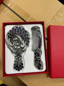 Exquisite Small Relief Antique Peacock Open Screen Handheld Mirror & Portable Creative Sense Comb, Gift Box With Greeting Gifts And Birthday Gifts,The Color Of The Gemstones Inlaid In The Product Is Random,Women Valentine Gift Birthday Boyfriend Girlfriend