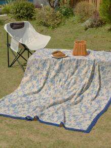 1pc French Romantic Vintage Floral Print Picnic Mat, Navy Blue Lace Trim, Thick & Durable, Multipurpose Covering Blanket Perfect For Outdoor Picnic, Family Gathering, Backyard, Afternoon Tea, Photography Background, Suitable For All Seasons