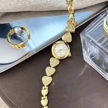 1 Piece Women's Gold Heart Studded Delicate Chain, Round Alloy Case, Arabic Numeral Dial, Cute & Fashionable Quartz Watch