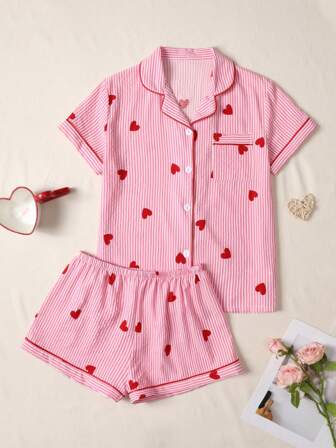 Damen Sommer kurzer Pyjama Set mit Streifen- und Herzprint - Kurzarm Top mit Knopfkragen und Hose, weiche Nachtwäsche, maschinenwaschbar, kann auch außerhalb getragen werden, Urlaub