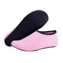 1pc Water Sports Shoes Barefoot Quick Drying Water Yoga Socks A Slip-On Beach Swimming Surf Adventure Yoga Sports Beach Casual Sandals Fitness Shoes, Beach Essentials, Beach Accessories, Pool Float