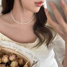 1 Piece Of French Slouchy Faux Pearl Necklace For Women, Niche Elegant, Versatile Clavicle Chain