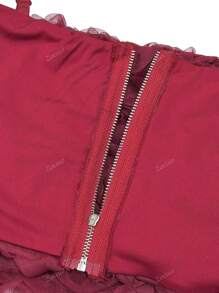 Set di 2 pezzi composto da top a bretelle senza maniche con fiori 3D + minigonna, adatto per l estate 2025, abbigliamento da strada sexy, outfit per vacanze in spiaggia