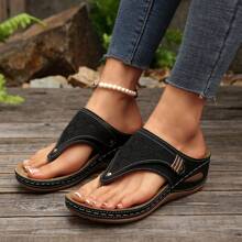 Thick Soled Flip Flops Women's Shoes For Outdoor Wear 2024 New Summer Slope Heel Height Increasing Sandals, Casual And Fashionable Beach Cool Shoes