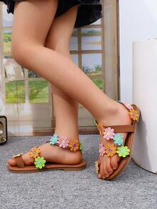 Children's Sandals 2025 Summer New Fashion All-In-One Round Toe Sunflower Comfortable Flat Slip-On Beach Sandals Outside The Home