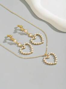 3 colliers de perles en forme de cœur élégants français avec des clips d'oreilles en forme de cœur pour les cadeaux de la Fête des Mères et de la Saint-Valentin
