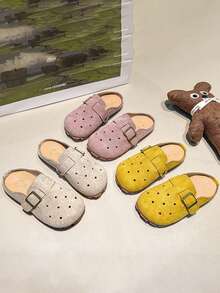 1 双女童一脚蹬穆勒凉鞋，软底户外透气镂空鞋，夏季新款设计