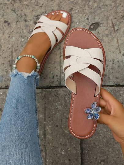 Sandali da donna di nuovo brand di primavera/estate, stile H, moda casual, slip-on, all'aperto, comodi, colori nero/beige/marrone, piatti, goffrati, consigliati da influencer fashion. Scarpe da spiaggia con zeppa elegante francese con strass, dal design minimal adatte per interno ed esterno, con motivo coccodrillo e decorazione metallica, piatte.