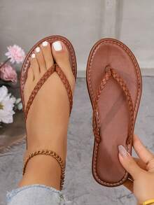 Girls Flat Thong Sandals, Soft Sole Non-Slip Beach Slippers, Summer 2025 New Arrival