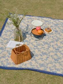1pc French Romantic Vintage Floral Print Picnic Mat, Navy Blue Lace Trim, Thick & Durable, Multipurpose Covering Blanket Perfect For Outdoor Picnic, Family Gathering, Backyard, Afternoon Tea, Photography Background, Suitable For All Seasons