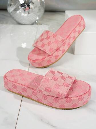 Plus Size Damer Ljusrosa Platt Bredd Sandaler, Dam Plus Size Outdoor Platform Sandaler med tjock botten, Mode Slip-On Beach Tofflor för sommaren