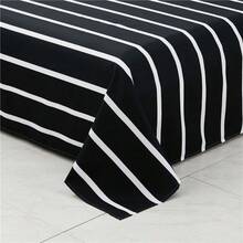 3 件套柔软亲肤印花床上用品套装，现代矩形时尚简约风格，适合双人床、卧室家居使用，四季皆宜