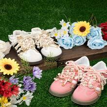 75 Stück gemischter Stil Pins, Socken Charms, Schuh Dekorationen, Schnürsenkel Charms, Damen Sneaker Schuh Ornamente, Socken Accessoires, Schleife Schuh Dekor Set und Brosche Set Schule Büro Accessoires Hemden Jacke Schmuck Halloween Kleidung Pin Lustig Süß Lehrer Geschenke Halloween Accessoires Lehrertag Kostüm Accessoires Tasche Charms Weihnachten