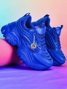 Tênis Casuais Esportivos de Moda Feminina com Pingente Metálico de Girassol, Tênis de Plataforma de Salto Alto para Uso Externo em Todas as Estações, Tênis Casuais Leves, com Absorção de Impacto, Respiráveis, com Cadarço e Biqueira Redonda para Estudantes Universitárias, Uso Diário, Encontros, Academia, Escritório, Antiderrapante, Elevador de 7CM