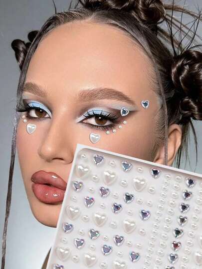 3D Holographic Heart-Shaped Pearl Mixed Iridescent Silver White Heart Rhinestone Face Jewels, DIY For Weddings, Music Festivals, Carnivals, Valentine's Day, Y2K Style Parties, Daily Decoration, Makeup Parties, Balls And Other Occasions, Can Be Used For Hair, Eyes, Face And Body Decoration