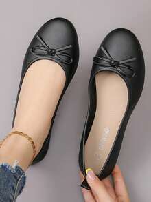 OFFWIND Women's Elegant Ballet Flats, Spring/Summer New Arrival, Versatile Low-Top, Comfortable Soft & Lightweight, Bow Decor, Slip-On Fashion Work Flat Shoes - Black - View 2