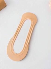 5 Pares de Calcetines invisibles de mujer de nailon delgado y ligero en color nude, calcetines forro, sin mostrar, antideslizantes, adecuados para negocios, uso casual y varios tipos de zapatos como zapatos planos, tacones altos, zapatos de penny y tenis, excelentes para el trabajo, compras, caminar, fiestas y uso diario en casa.