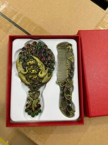 Exquisite Small Relief Antique Peacock Open Screen Handheld Mirror & Portable Creative Sense Comb, Gift Box With Greeting Gifts And Birthday Gifts,The Color Of The Gemstones Inlaid In The Product Is Random,Women Valentine Gift Birthday Boyfriend Girlfriend