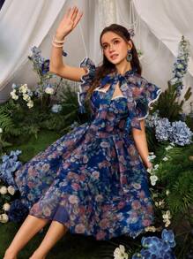 Faeriesty Princess Beauty Elegant Heart Neckline A-Line Dress With Butterfly Sleeves - Flowy Spring-Summer Dress For Daytime Gatherings, Picnics, Brunch Dates, Park Strolls, Casual Outings