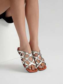 New Arrival Women Plus Size Fashion Retro Roman Style Sandals, Casual Versatile Non-Slip Wear-Resistant Flat Comfortable Woven Hollow-Out Open-Toe Beach Slippers - Silver - View 2