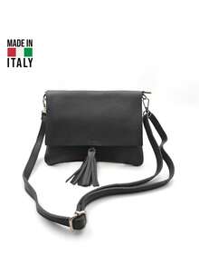 Damska torba na ramię. Wyprodukowano we Włoszech. Wykonana z prawdziwej skóry. Podróż, wyjazd służbowy, wakacje, praca, dojazdy do pracy, lekki luksusowy styl. Y2k. Retro, modny, popularny. Lekka. Uniwersalna. Dostępne w wielu kolorach. - Czarne - Zobacz 1