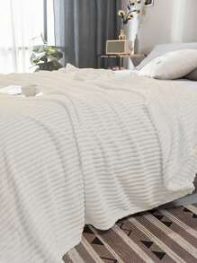 1pc Soft, Cozy Milk White Striped Plush, Fleece Blanket, Suitable For Bedroom And Guest Room