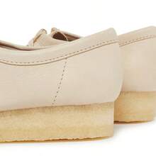 Clarks Wallabee. Beige Leather - Màu be - Xem 5