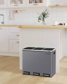 SONGMICS Mülleimer Küche, 3 x 18 L, Mülltrennsystem 3 Fächer, inklusive 15 Müllbeutel, Abfalleimer, Treteimer, für recycelbare Abfälle, Biomüll, mit Deckel, mattgrau - Grau - Übersicht 1