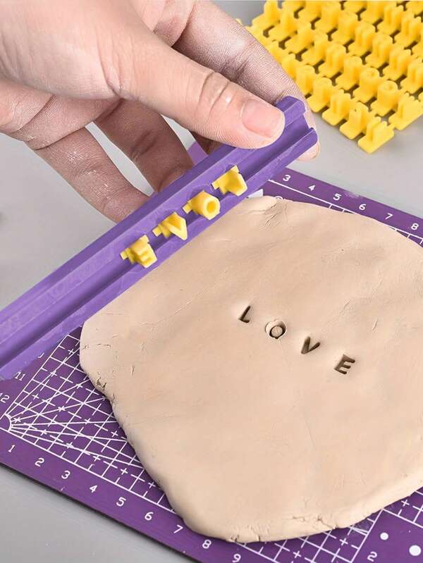 Molde de sello de silicona antiadherente con letras del alfabeto - Kit de manualidades DIY con letras/números para arcilla, joyas, tarjetas hechas en casa, manualidades para adolescentes y adultos - Herramientas creativas y divertidas para estampar