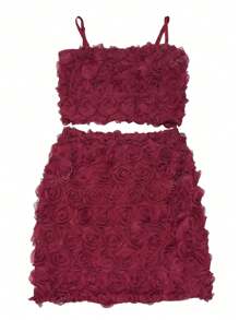 Set di 2 pezzi composto da top a bretelle senza maniche con fiori 3D + minigonna, adatto per l estate 2025, abbigliamento da strada sexy, outfit per vacanze in spiaggia