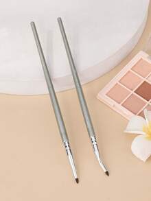 RANCAI 1/2/4/6/8支装眼线晕染刷扁平眼线刷，适用于眼影刷，迷你眼线刷，适合粉状、凝胶状、膏状、液体遮瑕膏，可用于晕染眼部轮廓、提亮眼角，是女士节日礼物的理想之选。另有眉刷、眼影刷等多种用途。