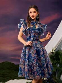 Faeriesty Princess Beauty Elegant Heart Neckline A-Line Dress With Butterfly Sleeves - Flowy Spring-Summer Dress For Daytime Gatherings, Picnics, Brunch Dates, Park Strolls, Casual Outings