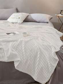 1pc Soft, Cozy Milk White Striped Plush, Fleece Blanket, Suitable For Bedroom And Guest Room