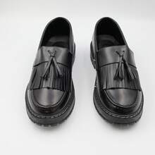 男士英伦风格亮面流苏乐福鞋，厚底一脚蹬莫卡辛船鞋，圆头休闲春秋 - 黑色 - 查看 3