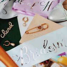 1 Chiếc Khăn Quấn Khăn Cho Tiệc Cô Dâu, Tiệc Sinh Nhật, Quà Tặng Tiệc Cưới, Quà Đính Hôn, Quà Tặng Cá Nhân Hóa, Quà Nghỉ Hưu, Tốt Nghiệp, Cuộc Thi Hoa Hậu, Khăn Quấn Khăn Tương Lai, Unisex, Phong Cách Thường Ngày, Tùy Chỉnh, Dành Cho Ngày của Cha, Lễ Tốt Nghiệp, Đám Cưới, Tân Gia, Đồ Dùng Học Tập, Dành Cho Thanh Thiếu Niên, Học Sinh Trung Học Cơ Sở, Học Sinh Trung Học Phổ Thông, Học Sinh Trung Học Phổ Thông, Sinh Viên Cao Học, Sinh Viên Đại Học, Sinh Viên Năm Nhất, Năm Hai, Sinh Viên Các Năm Học Dưới Cao Học, Lãng Mạn Tinh Tế, Trang Trí, Món Đồ Nổi Bật. - Nhiều màu - Xem 3