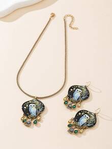 1pc Owl Necklace And 1 Pair Owl Earrings Set. Wearing This Jewelry Set, It's As If Stepping Into The Quiet Forest At Night. The Lively Owl Pattern, Complemented By The Exquisite Gemstone Accents, Dances Lightly Around Your Neck And Ears. Every Detail Speaks Of Mystery And Elegance, Adding A Unique Charm To Your Style And Making You Stand Out In The Crowd. - Multicolor - View 1