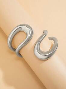 1pc Exaggerated Metallic Circular Bangle With Hollow Out Asymmetrical Shapes, Simple & Stylish, Perfect For Vacation, Party, Ladies All-Match Sexy Bracelet