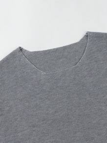 Men's Solid Color Round Neck Loose Fit Knitted Short Sleeve Top
