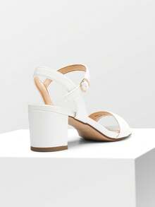 Women's Low Block Heel Sandals With Buckle - 白色 - 查看 7
