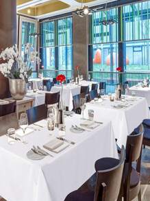 1 bucată față de masă din poliester, rezistentă la șifonare, lavabilă, potrivită pentru masă, nuntă, petrecere, banchet și camping