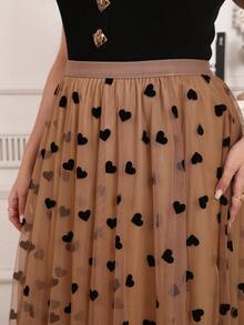 Plus Size Flocked Heart Mesh Overlay Skirt - Khaki - View 10