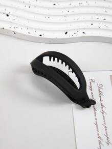 1/4pcs Matte Simple Banana Shape Hair Clips, Elegant All-Match Versatile Daily & Casual Gathering Hair Accessories