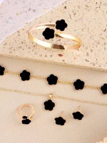 5 pièces/set Bijoux mode avec ensemble de bracelet, collier, boucles d'oreilles, bracelet et bague trèfle à quatre feuilles. Cadeau d'anniversaire haut de gamme