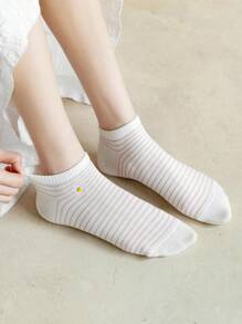 10 Pairs (Random Shipped) Women Embroidered Floral Pattern Casual Short Socks, Suitable For Daily Wear