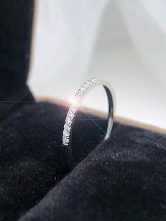 925 sterlingsilverring med diamanter, utsökt pavediamantdesign, mångsidiga nischsmycken i silver, elegant present till flickvän