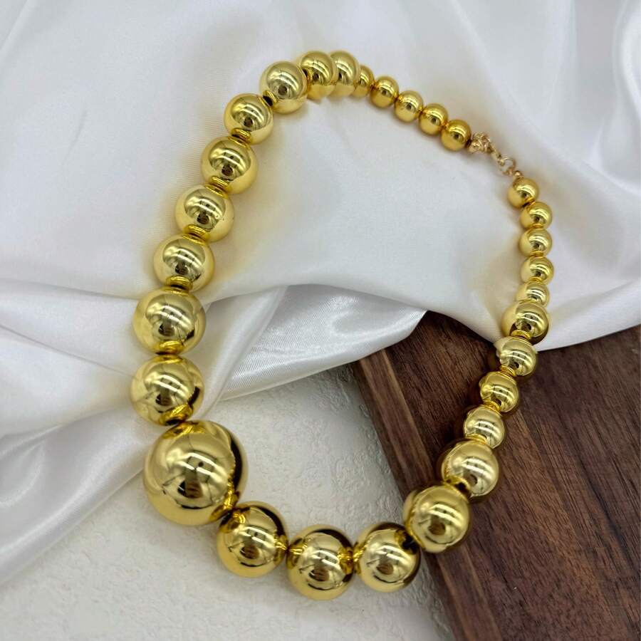 Exaggerated Ball Choker Minimalist Boho Style Winter Fashion Jewelry