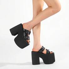 Gdgydh Platform Waterproof Wedge Sandals For Women, Summer New Gothic Style Metal Bat Decor Chunky Heel Slide Sandals - Black - View 4