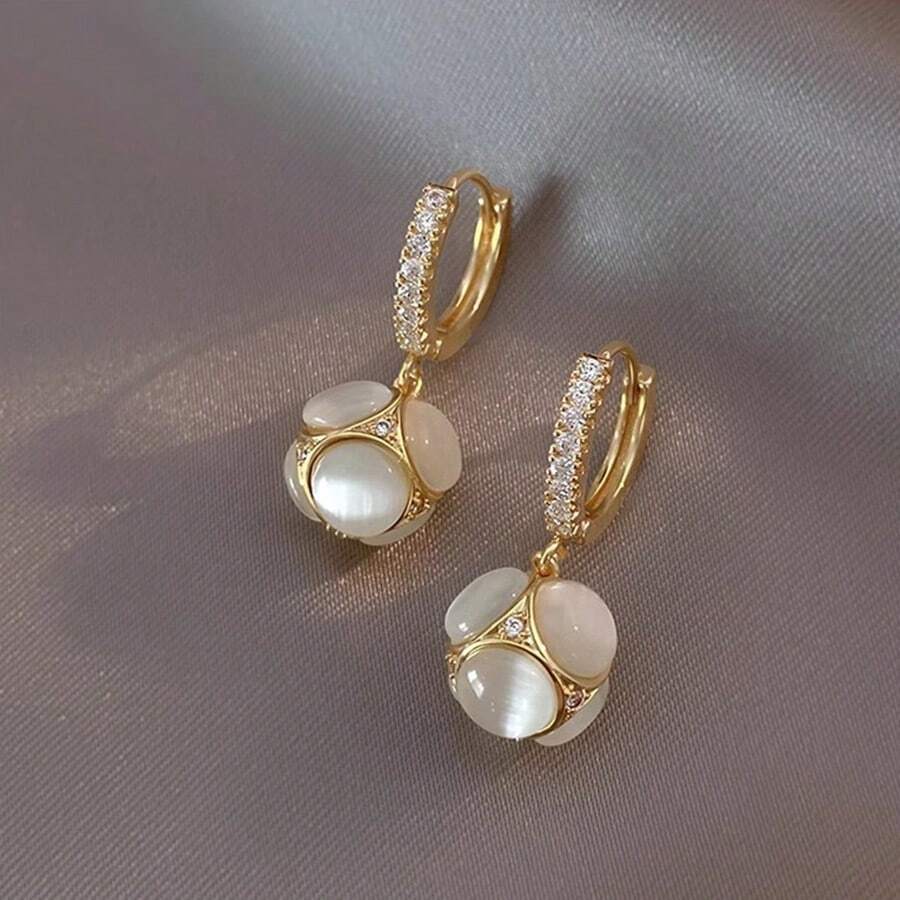 1 Pair Cat's Eye Stone Round Bead With Diamond Inlay Earrings, Suitable For Daily Wear - Pastel - View 1