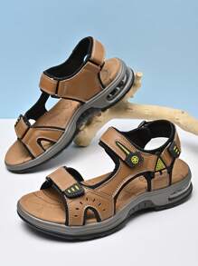 Nuevas sandalias de cuero genuino con suela suave, moda, transpirables, calzado casual para exterior y playa, cómodas sandalias de estilo romano para hombres
