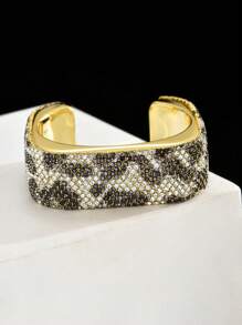 1pc Women's Fashionable Geometric Square Bangle, Luxury High-End Fully Rhinestoned Metal Bracelet, Suitable For Formal Parties